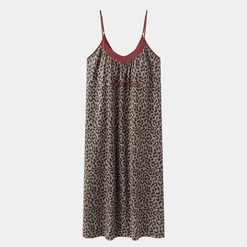 Nachtkleid aus Baumwolle mit Leopardenmuster