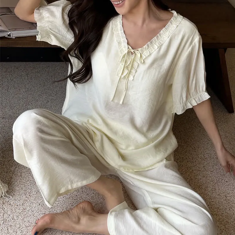 Einfarbiger, wattierter Rüschen-Pyjama-Set