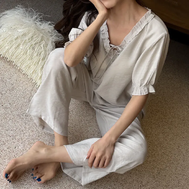 Einfarbiger, wattierter Rüschen-Pyjama-Set