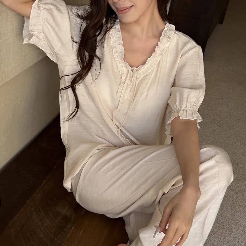 Einfarbiger, wattierter Rüschen-Pyjama-Set
