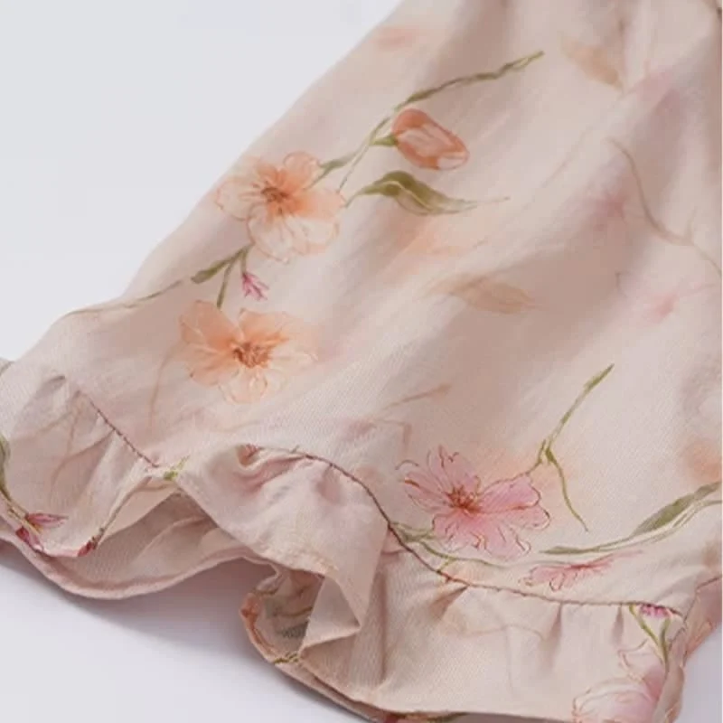 Lounge-Nachthemd mit floralen Rüschenärmeln