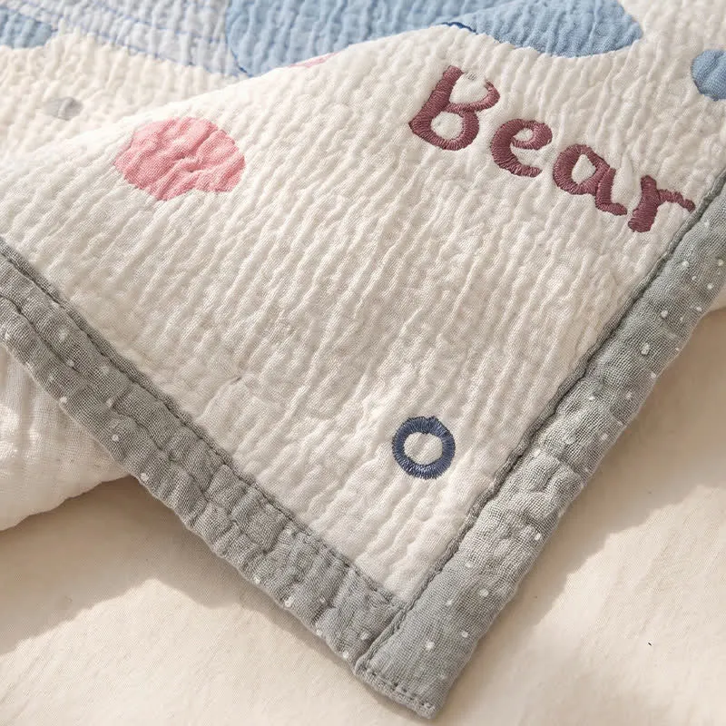 Babydecke aus Lyocell mit Wal- und Bärenmotiven