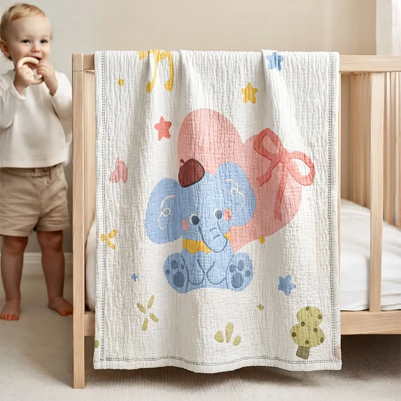 Babydecke aus Lyocell mit pastellfarbenem Elefantenmuster, gesteppt