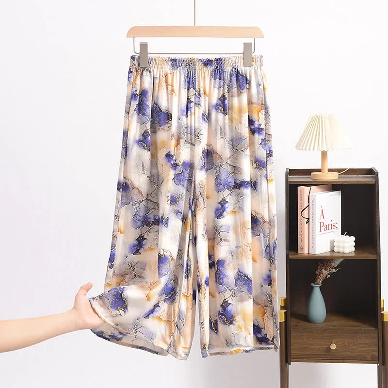 Kurze Loungehose mit künstlerischem Print