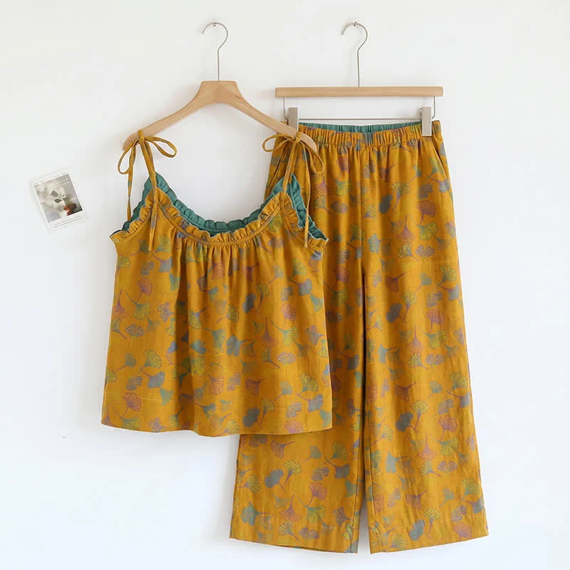 Loungewear-Set mit Ginkgoblatt-Print und Schulterbändern