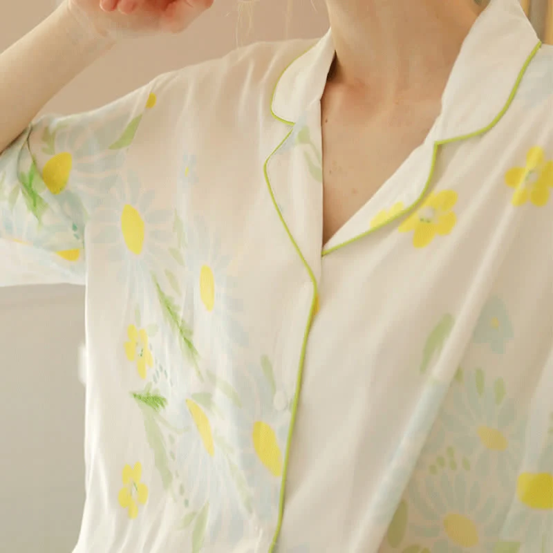 Pyjama-Shorts-Set mit Sonnenblumen-Minz-Kontrastbesatz