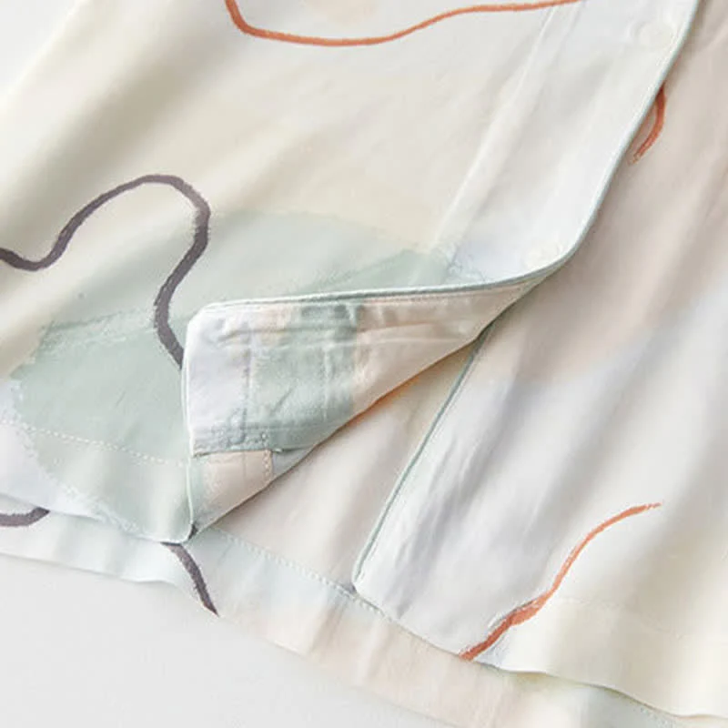 Loungewear-Set aus Satin mit abstraktem Print und kurzen Ärmeln