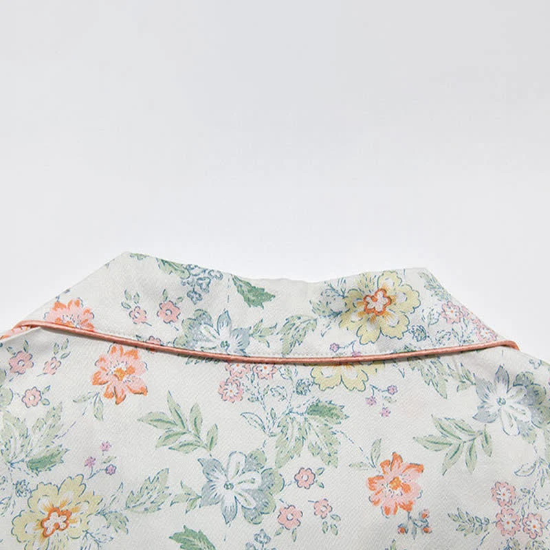 Französischer Satin-Kurzpyjama mit Blumenmuster für Sommernächte