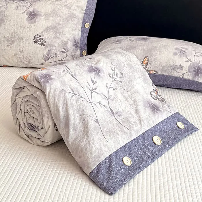 Vintage-Bettdecke aus Baumwollleinen mit Schmetterlings- und Blumenmuster