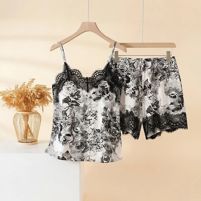 Vintage-Set aus Trägertop und Shorts mit floraler Spitze