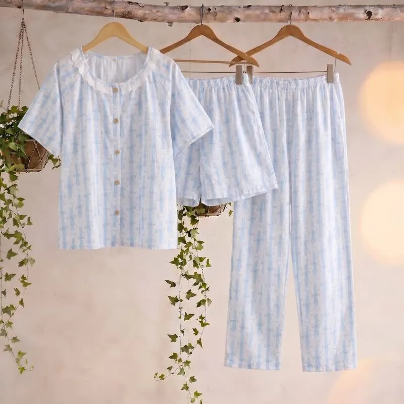 Blauer Baumwollpyjama mit Schleifenmuster und Rüschen (3-teilig)