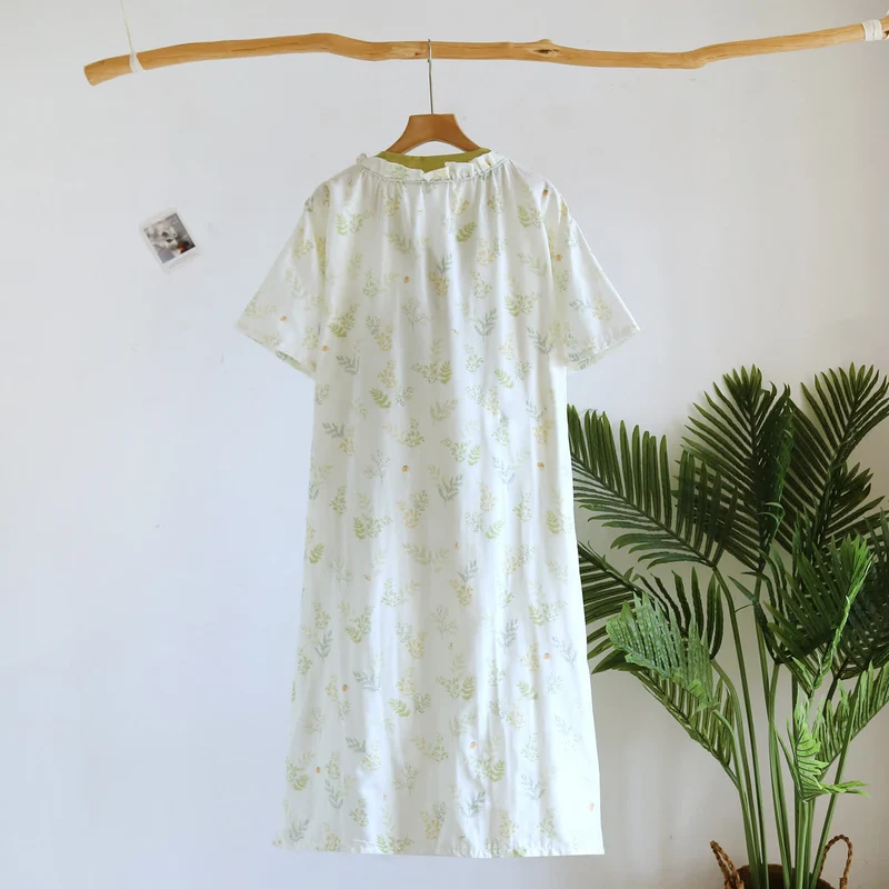 Yukata-Kleid aus Baumwollgaze mit Waldherbarium