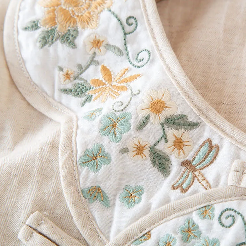 Damenpyjama aus Baumwoll-Leinen-Mischgewebe mit Blumenstickerei
