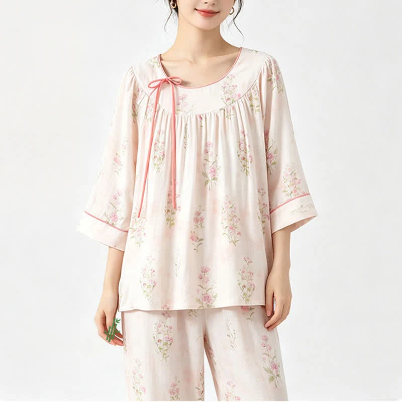 Pyjama mit Blumenmuster aus Bambus-Baumwolle mit Bindeband am Hals