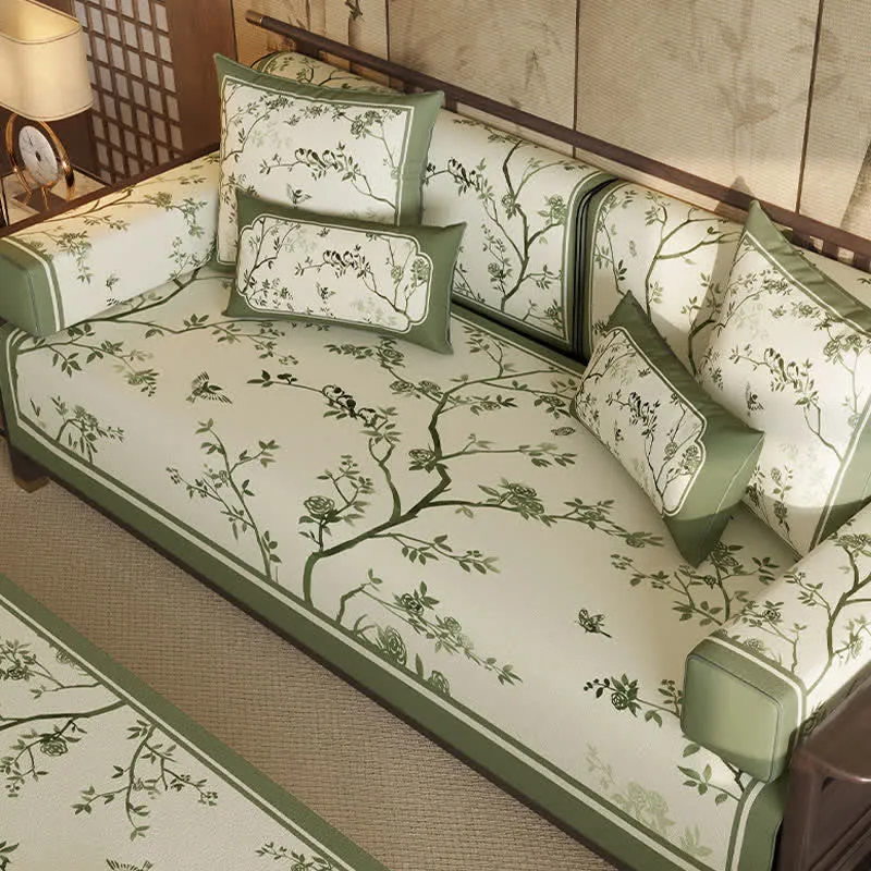 Vintage Sofabezug mit grünen Zweigen und Blumen