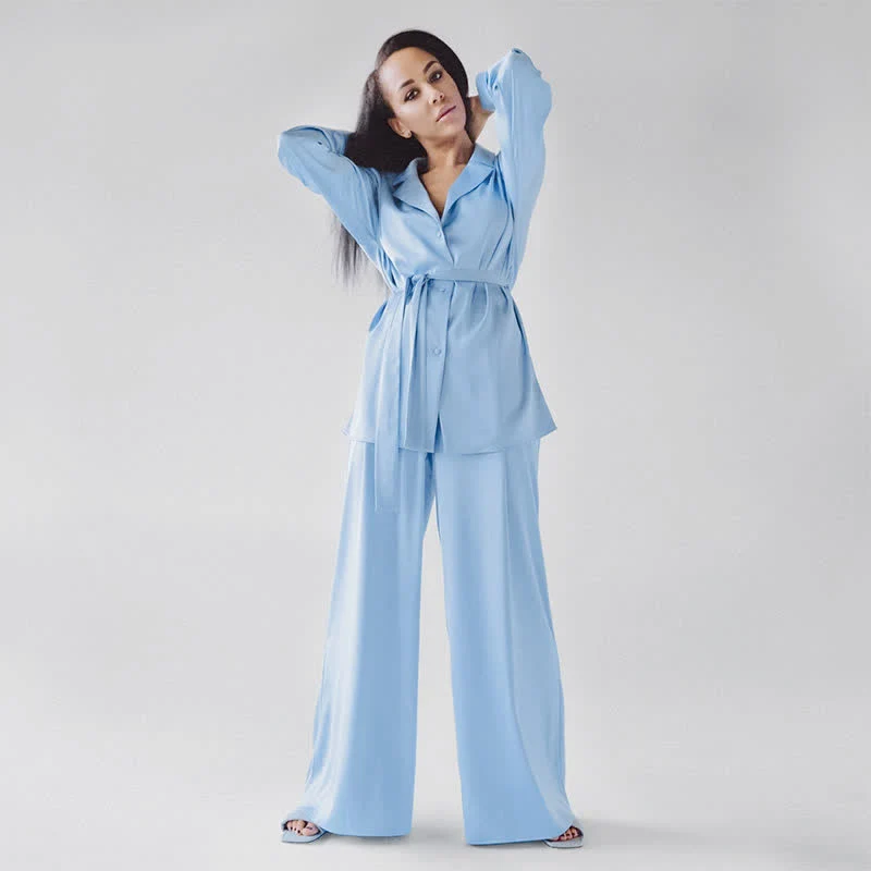 Einfarbiges Loungewear-Set für Damen mit Gürtel