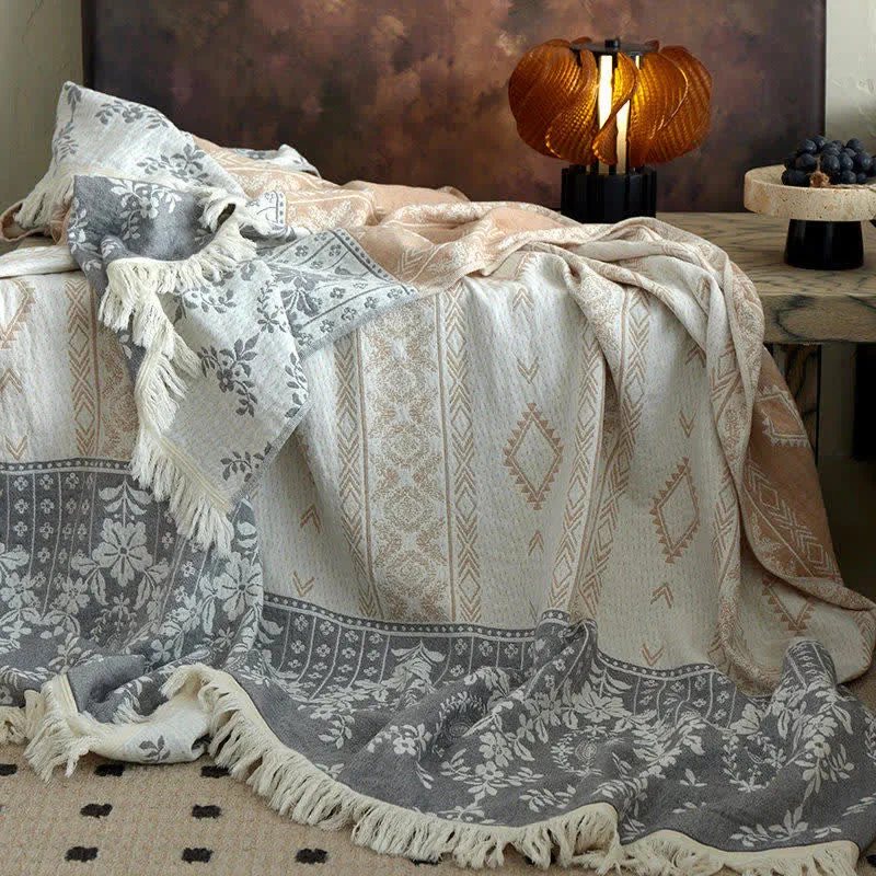 Vintage-Baumwollgaze-Decke mit Blumenmuster