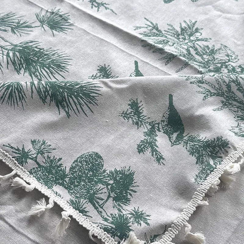 Picknickdecke mit Vintage-Waldmuster und Quasten