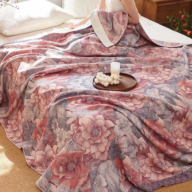 Luxuriöse rosa Baumwoll-Steppdecke mit Blumenmuster