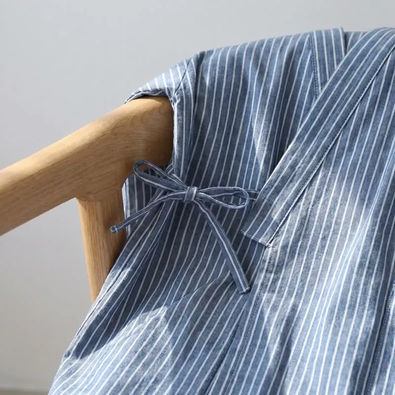 Unisex-Kimono-Pyjama aus gestreiftem Baumwollgaze