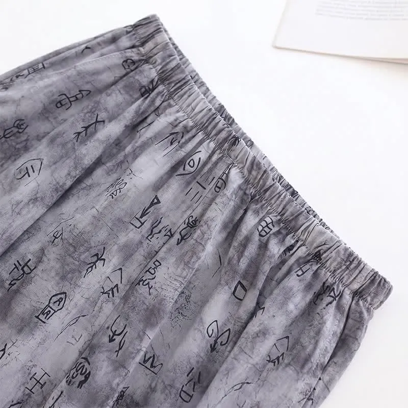 Graues Loungewear-Set mit Vintage-Symbolprint