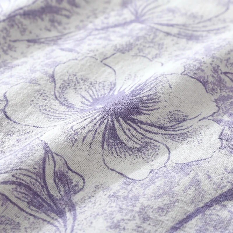 Mehrfarbige Baumwollgaze-Steppdecke mit Blumenmuster und Rankenmuster