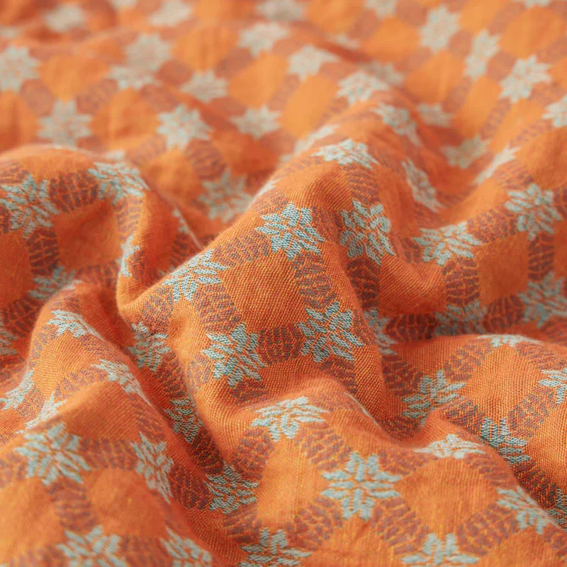 Wende-Steppdecke aus garngefärbtem Jacquard-Musselin