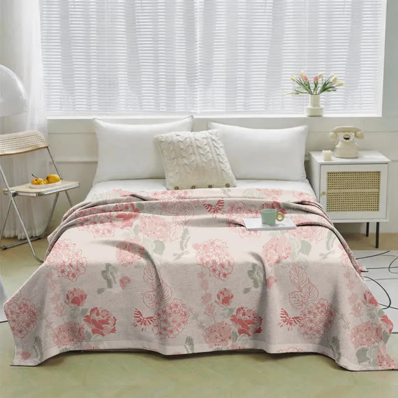 Jacquard-Steppdecke mit rosa Hortensienmuster aus Bohnenpaste
