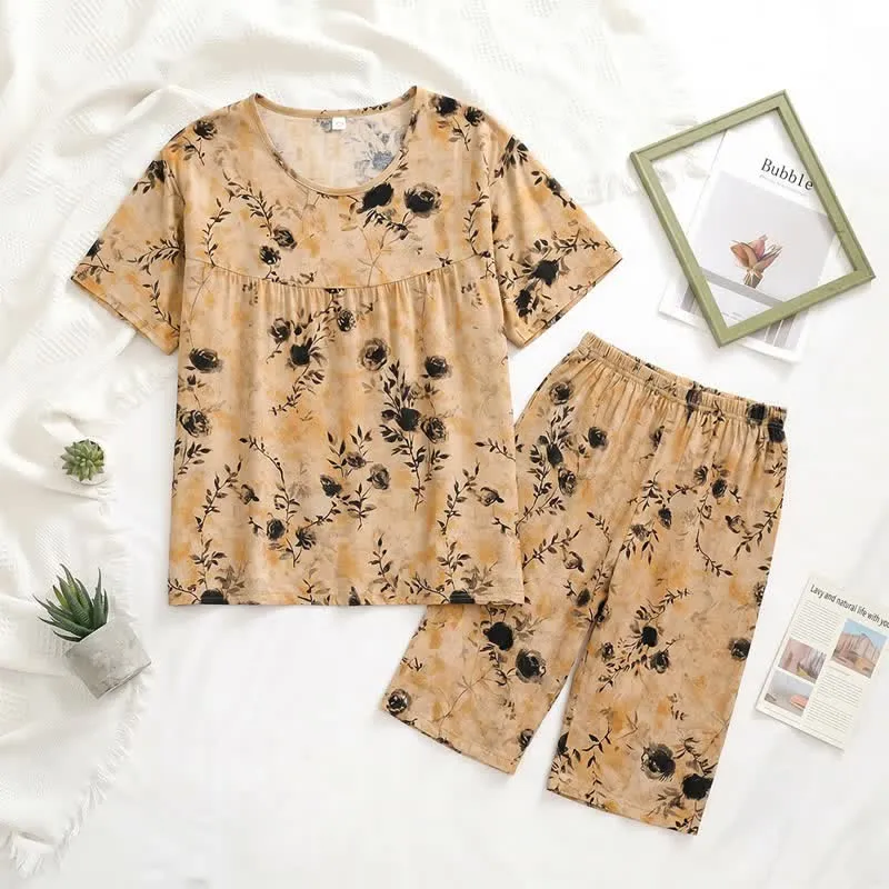 Vintage Damenpyjama mit Blumenmuster und kurzen Ärmeln