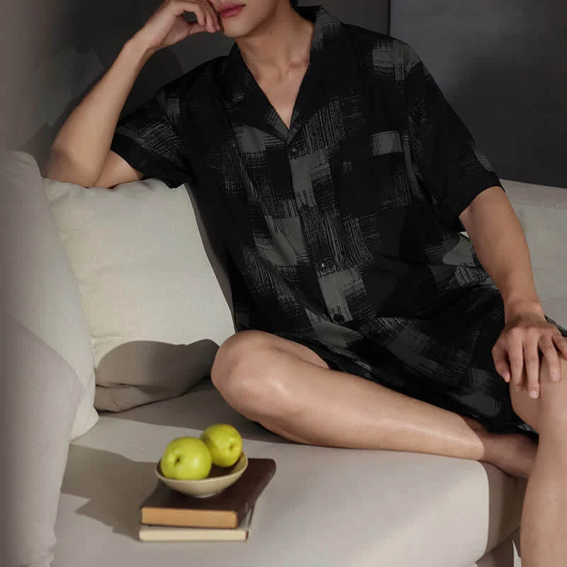 Loungewear-Set in Übergröße mit dunklem, abstraktem Muster