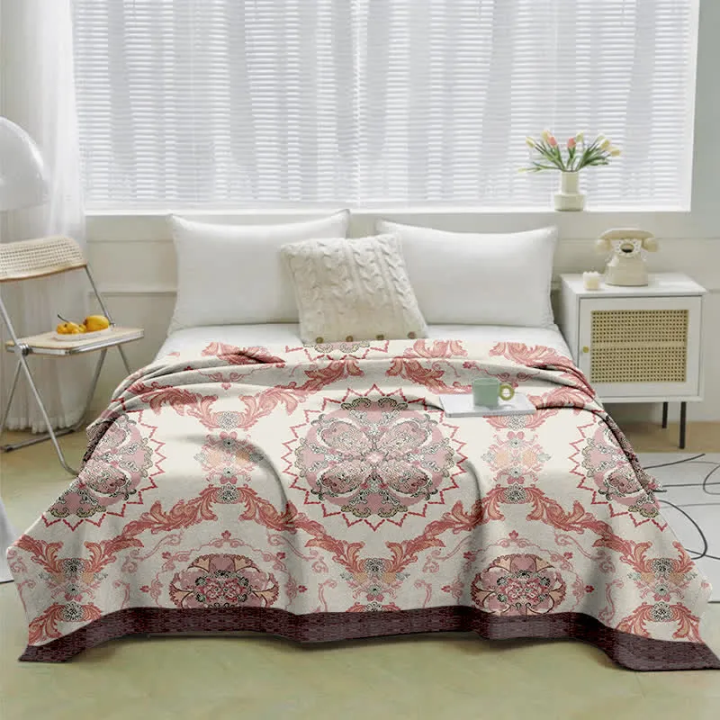 Vintage-Steppdecke aus Baumwollgaze mit aufwendig verziertem Blumenmuster