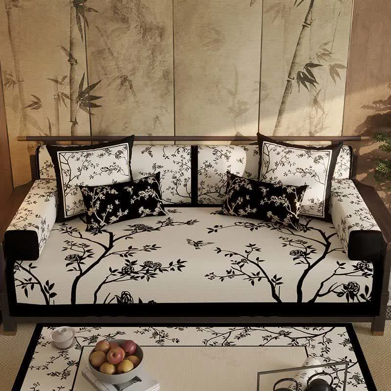 Sofabezug im Vintage-Stil mit orientalischen Zweigen und Blumen