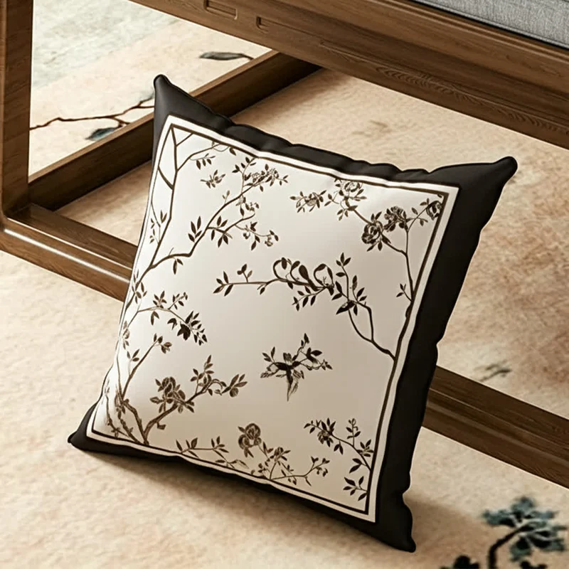 Sofabezug im Vintage-Stil mit orientalischen Zweigen und Blumen