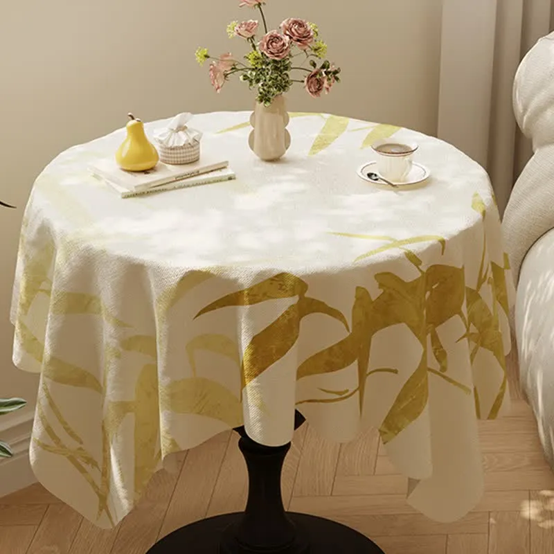 Tischdecke im Landhausstil mit botanischem Blattmuster