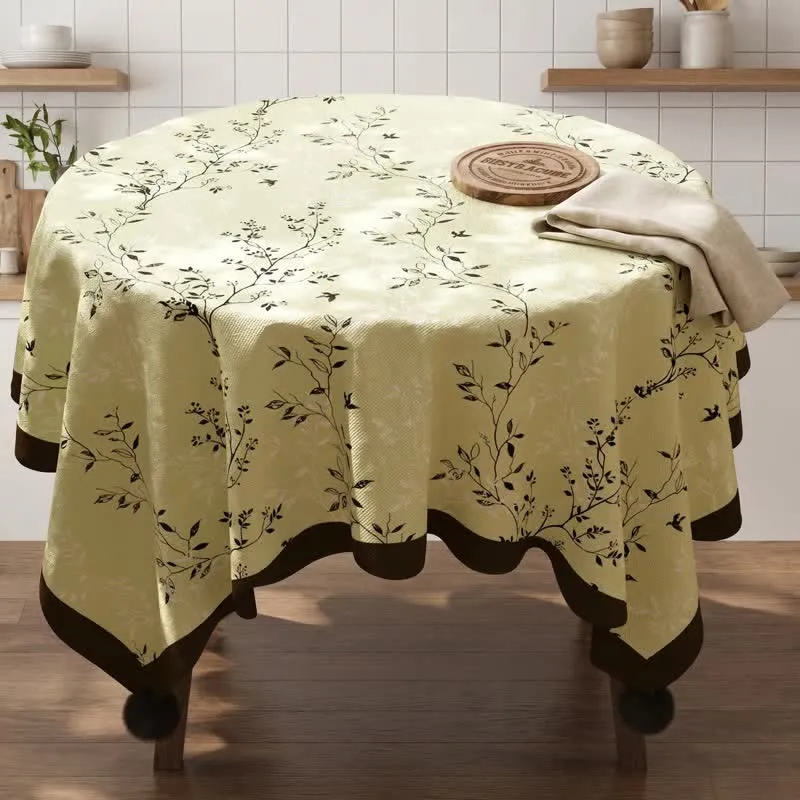 Tischdecke im rustikalen Stil mit botanischem Quastenmuster