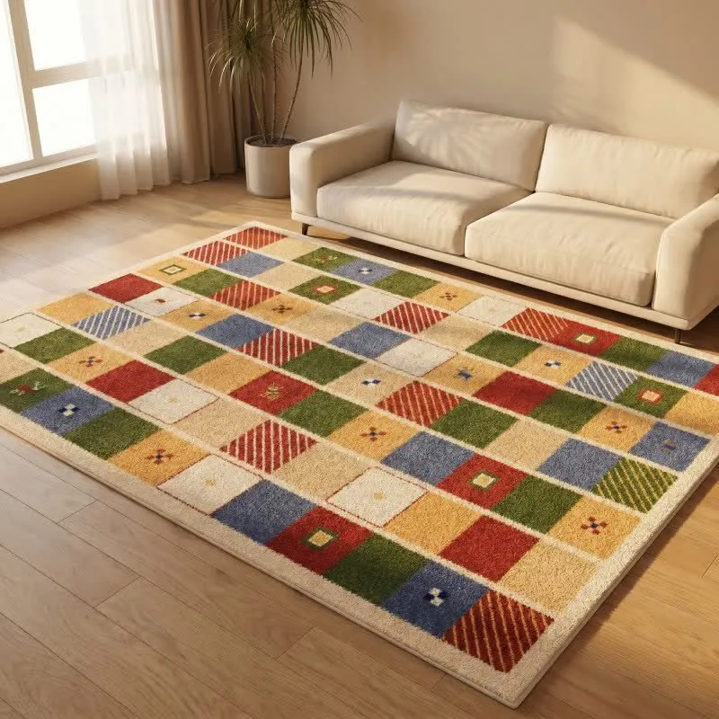 Bunter Patchwork-Teppich mit Karomuster