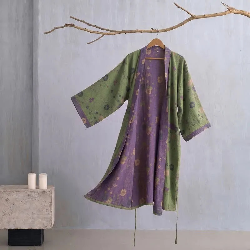 Kimono-Bademantel aus Bio-Baumwolle mit Gartenblumenmuster