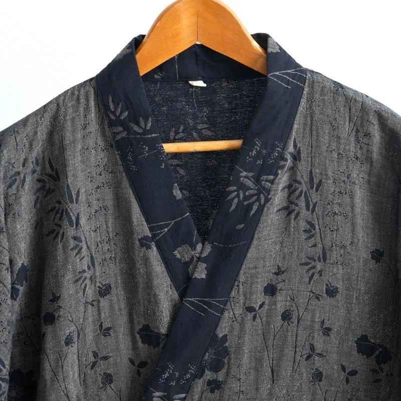 Kimono-Bademantel aus Bio-Baumwolle mit Gartenblumenmuster