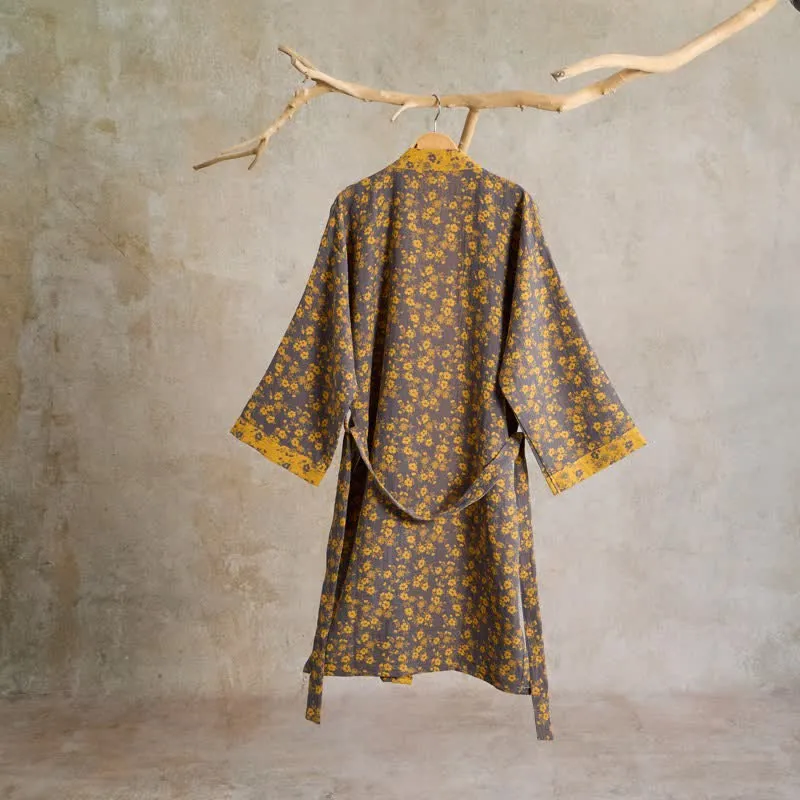 Gelber Kimono-Bademantel aus Baumwollgaze mit Blumenmuster