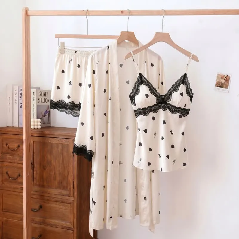 Pyjama-Set mit Herz- und Schleifenbesatz aus Spitze (3-teilig)