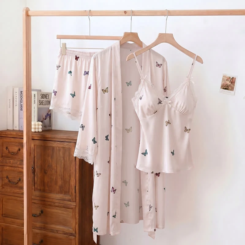 Pyjama-Set mit Schmetterlings-Spitzenbesatz