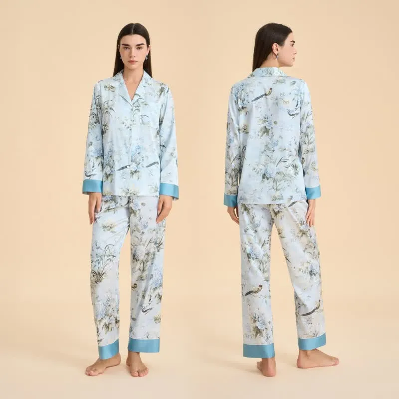 Elegantes Pyjama-Set mit Blumen- und Vogelmuster