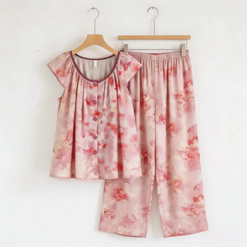 Loungewear-Set in Rosa mit Blumenmuster und Knopfleiste