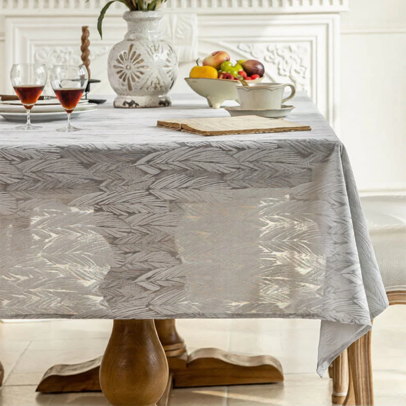 Tischdecke mit Blattmuster und Jacquard-Design