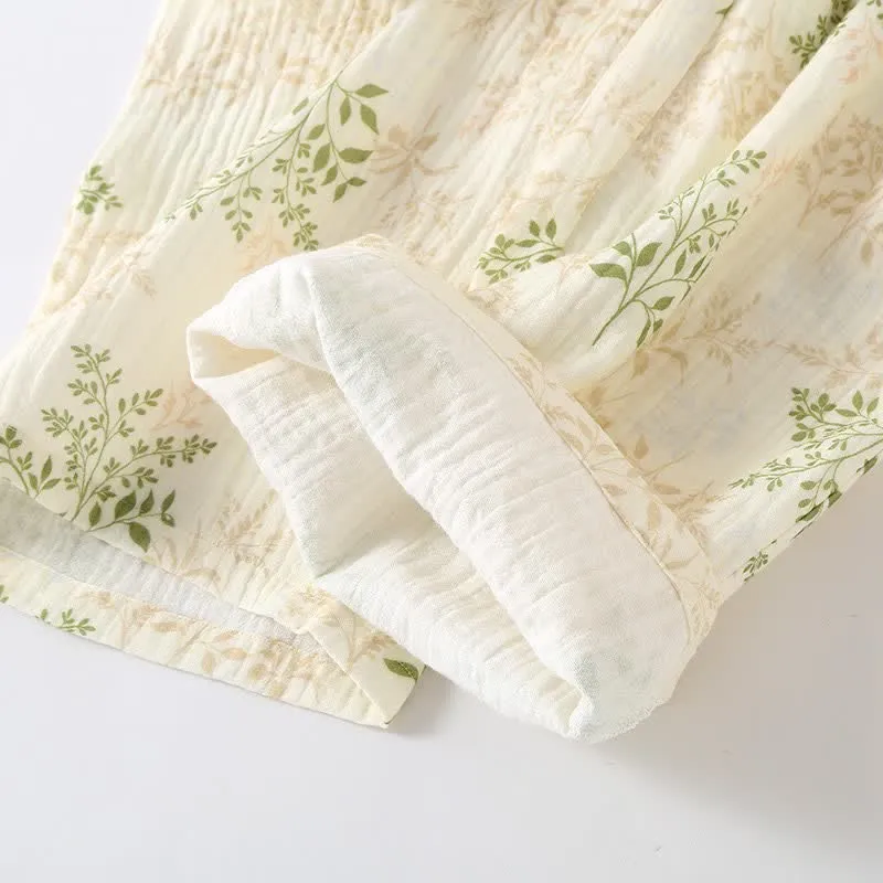 Pyjama-Set aus Baumwollgaze mit botanischem Blattmotiv