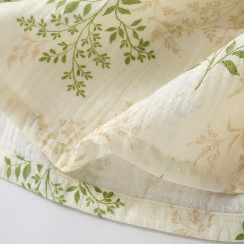 Pyjama-Set aus Baumwollgaze mit botanischem Blattmotiv