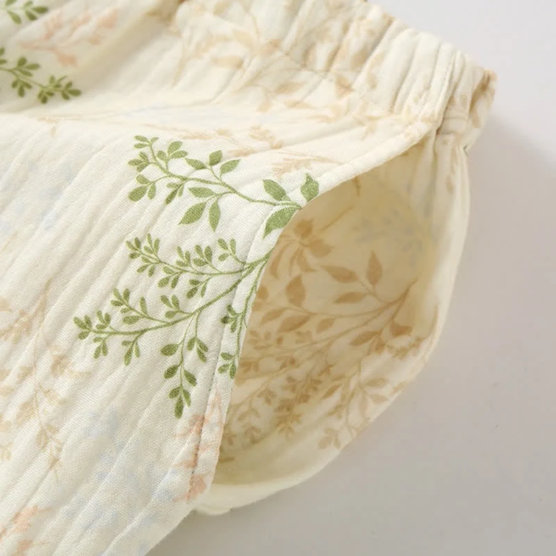 Pyjama-Set aus Baumwollgaze mit botanischem Blattmotiv