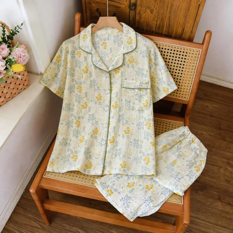 Tulpen- und Blätter-Pyjama-Set aus Baumwollgaze