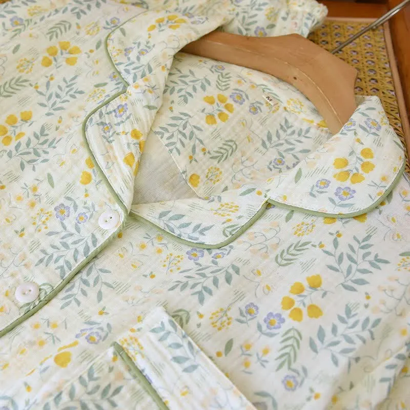 Tulpen- und Blätter-Pyjama-Set aus Baumwollgaze
