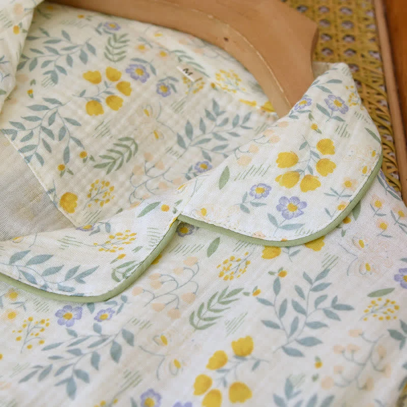 Tulpen- und Blätter-Pyjama-Set aus Baumwollgaze